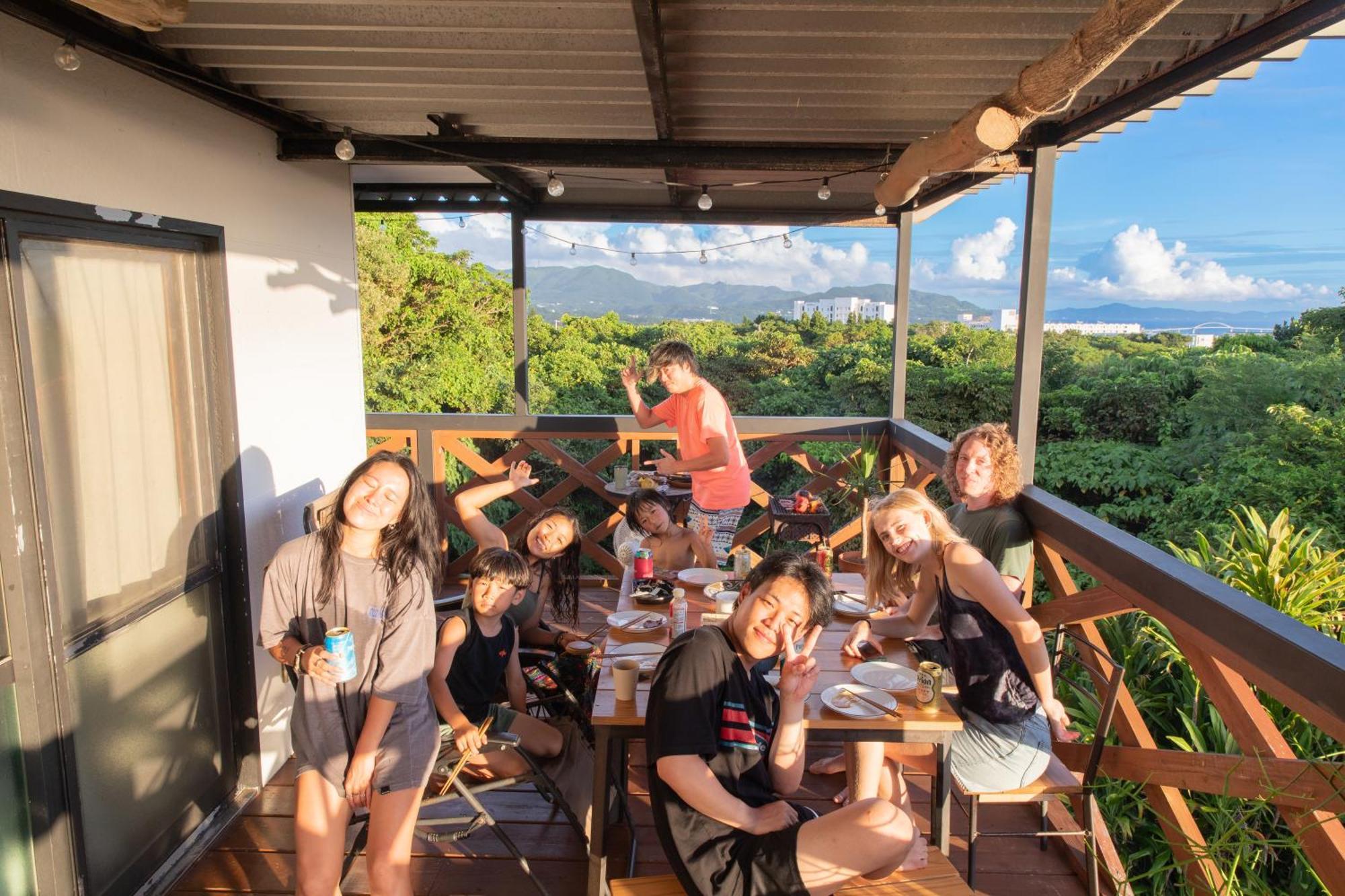 Mambo Hostel Okinawa Мотобу Экстерьер фото