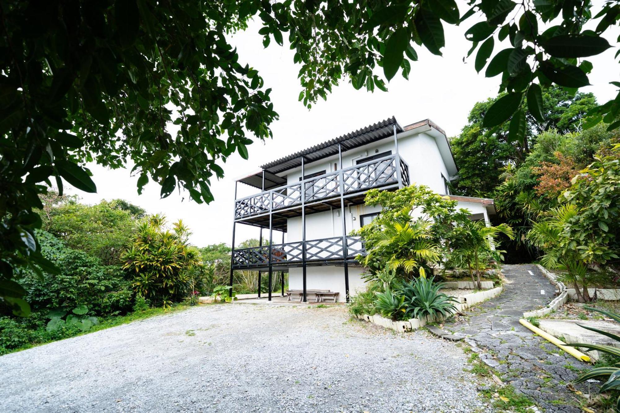 Mambo Hostel Okinawa Мотобу Экстерьер фото