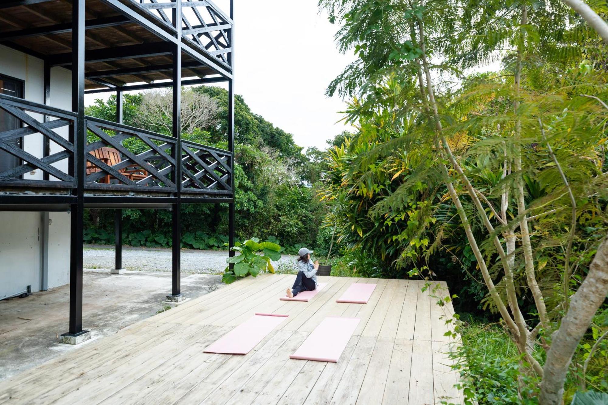 Mambo Hostel Okinawa Мотобу Экстерьер фото