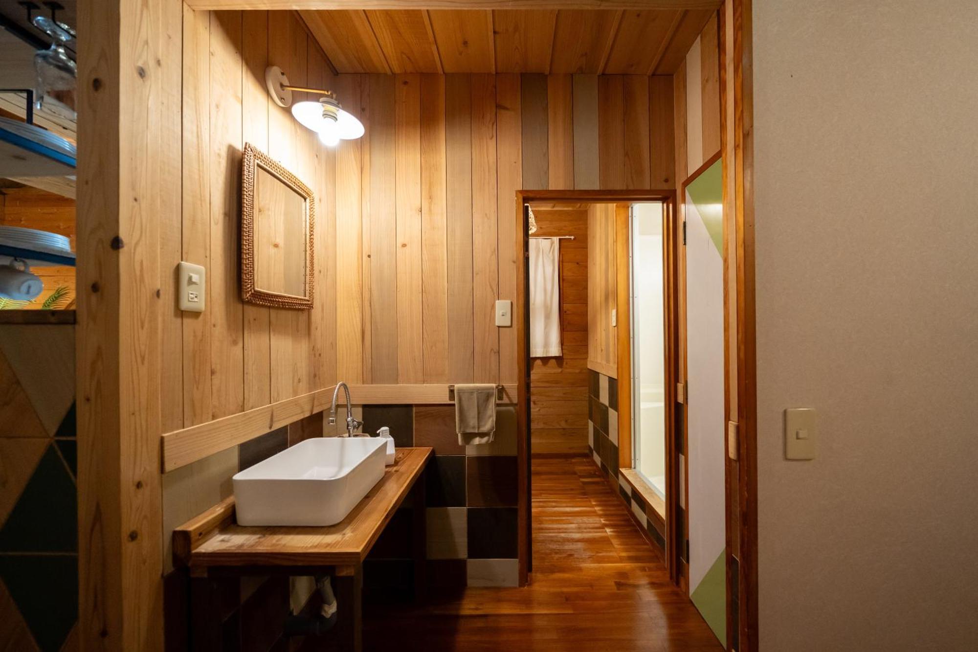 Mambo Hostel Okinawa Мотобу Экстерьер фото