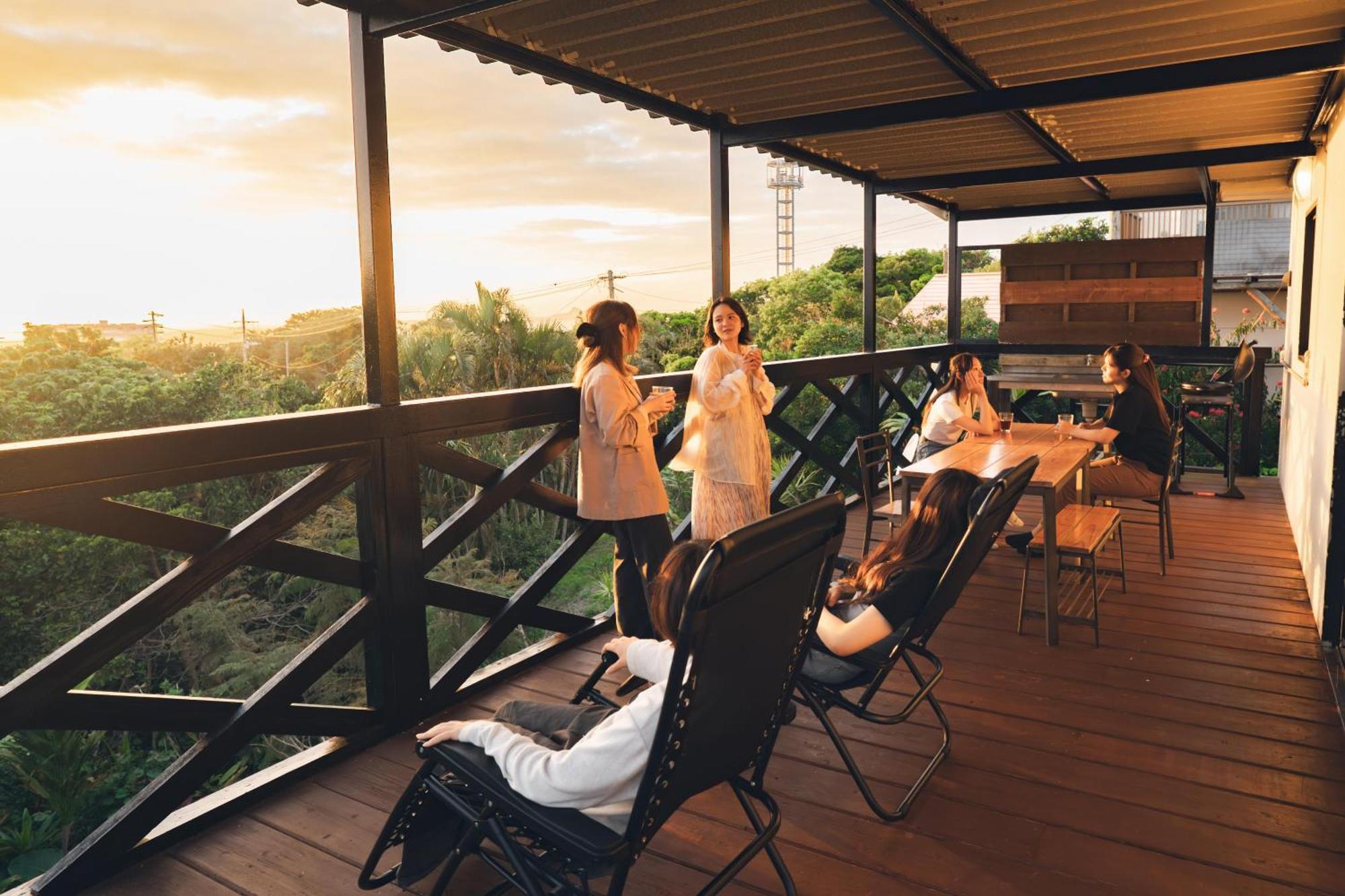 Mambo Hostel Okinawa Мотобу Экстерьер фото